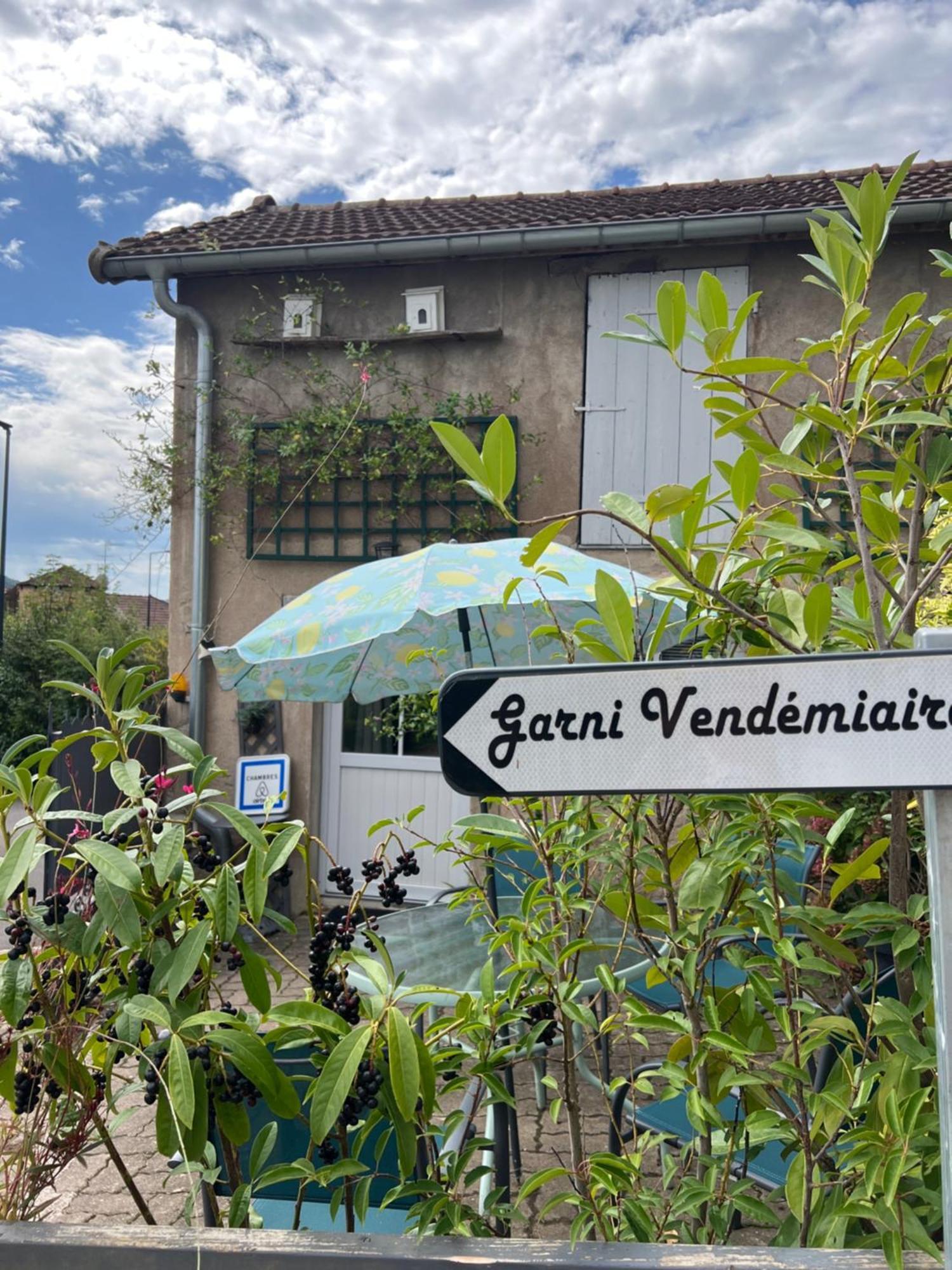 Apartament Le Garni Vendemiaire Vesoul Zewnętrze zdjęcie